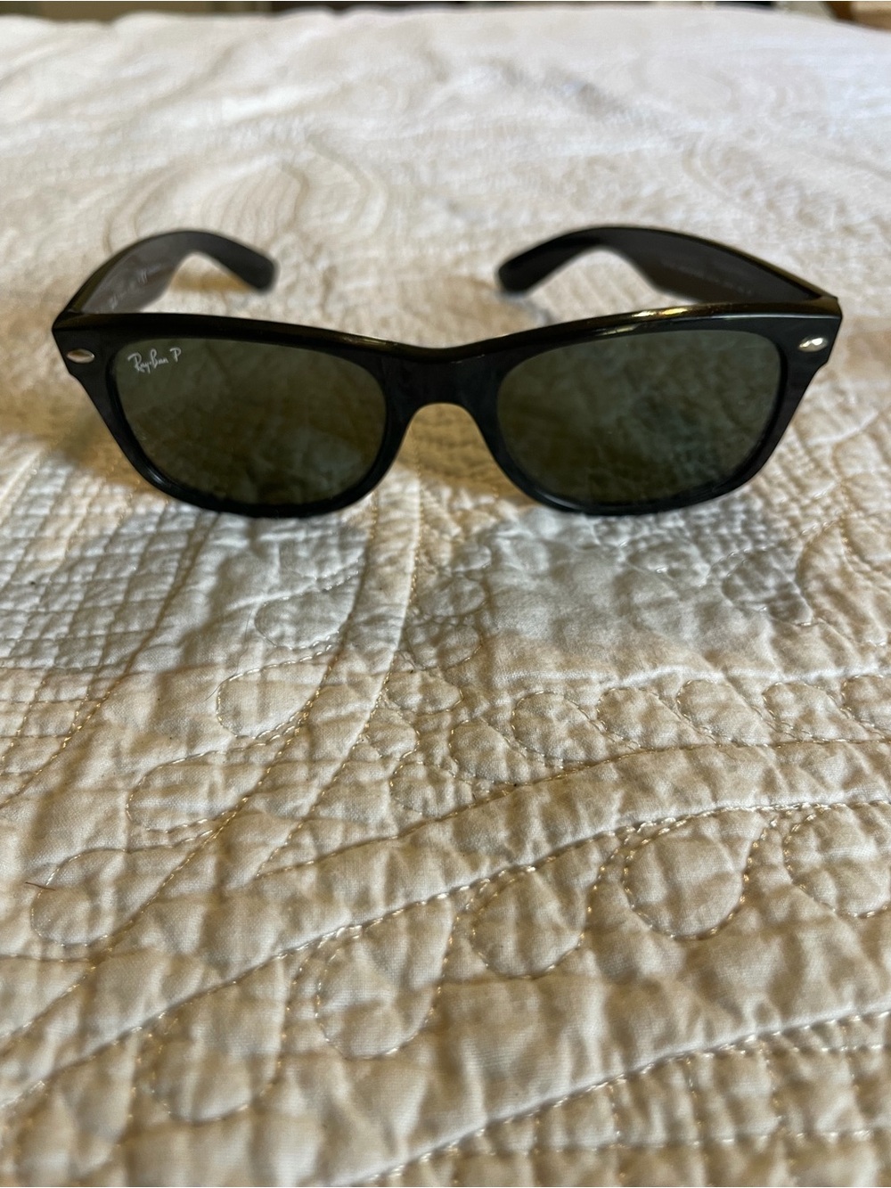 Ray-Ban Black Frame with Green Lenses Wayfarer Sunglasses